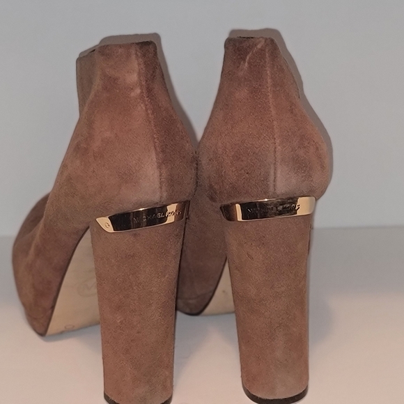 COPY - Michael Kors booties - Picture 2 of 4